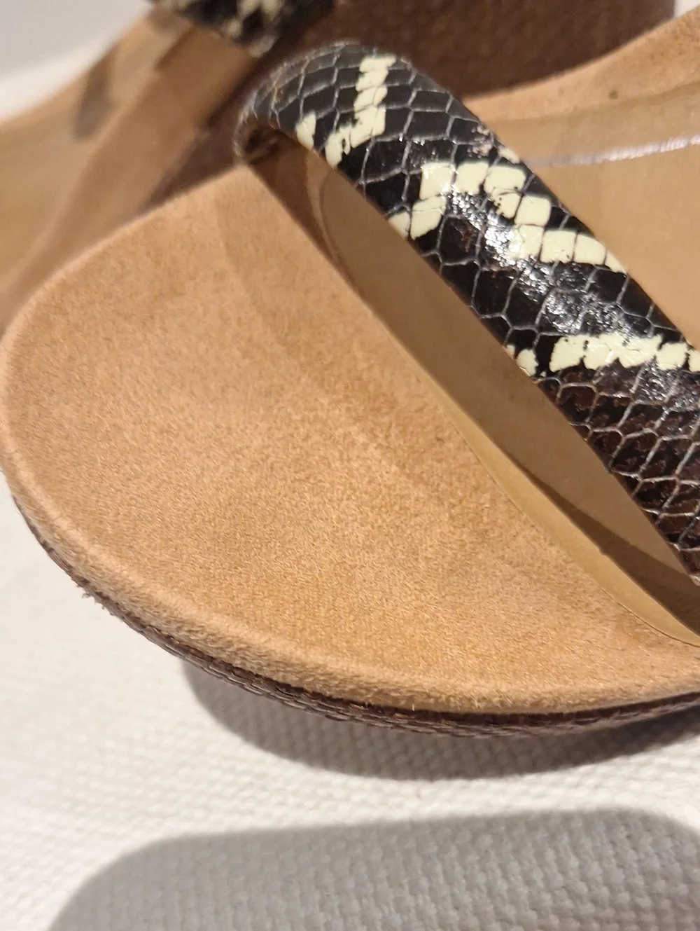 Vionic wedge sandals